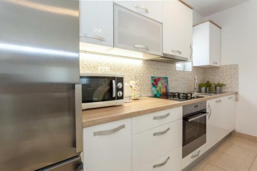 Dama Apartment