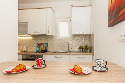 Dama Apartment