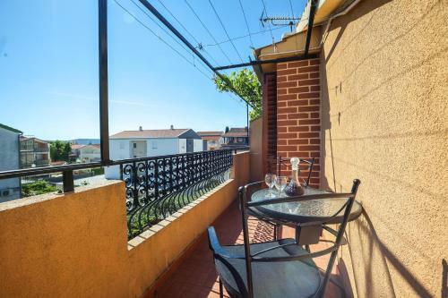 Hostal Apartments And Rooms Sinka
