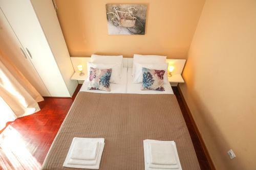 Hostal Apartments And Rooms Sinka