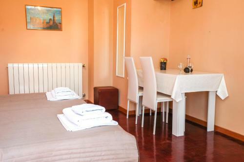 Hostal Apartments And Rooms Sinka