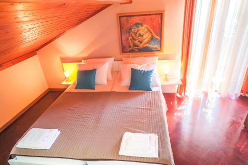 Hostal Apartments And Rooms Sinka