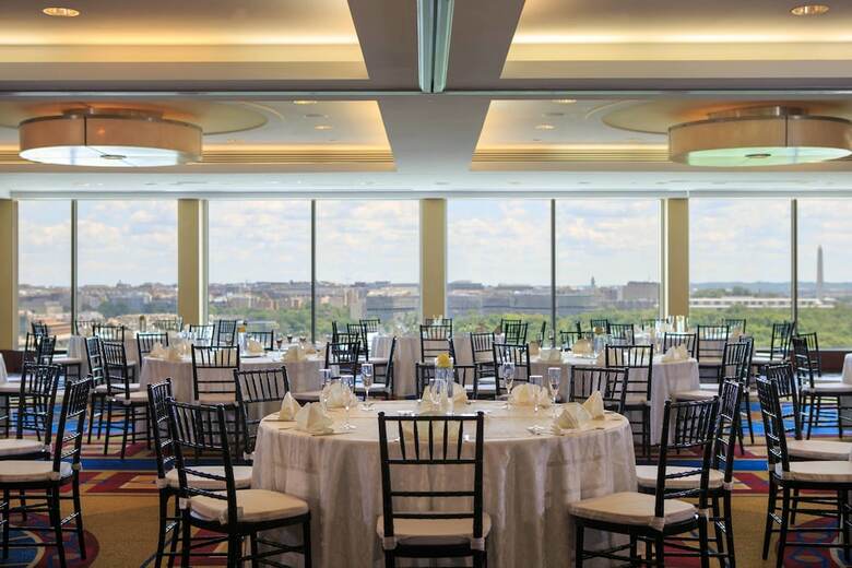 Hotel Key Bridge Marriott