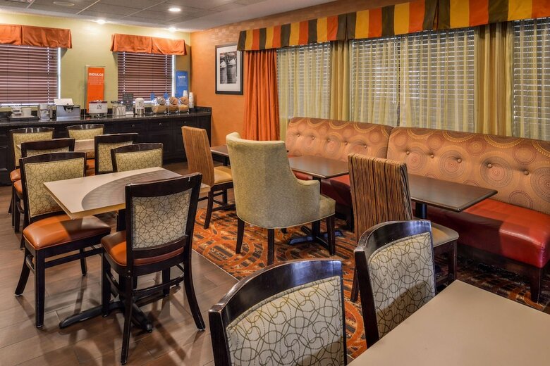 Hotel Hampton Inn Elkhart In