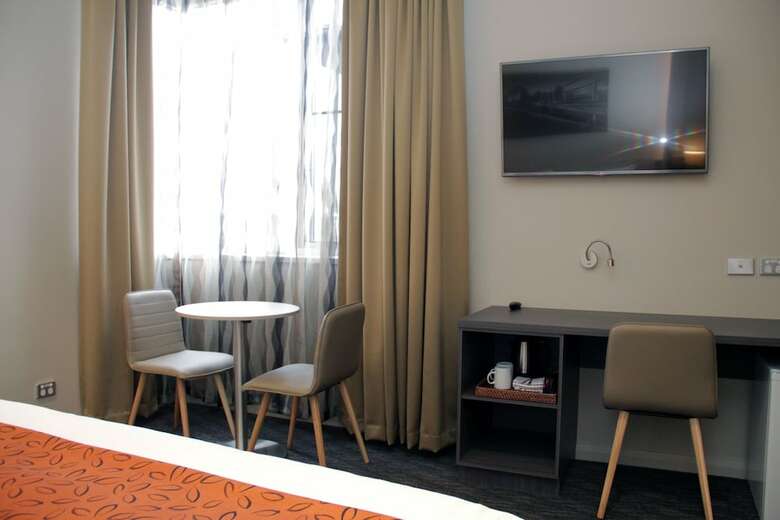 Motel Mercure Orange