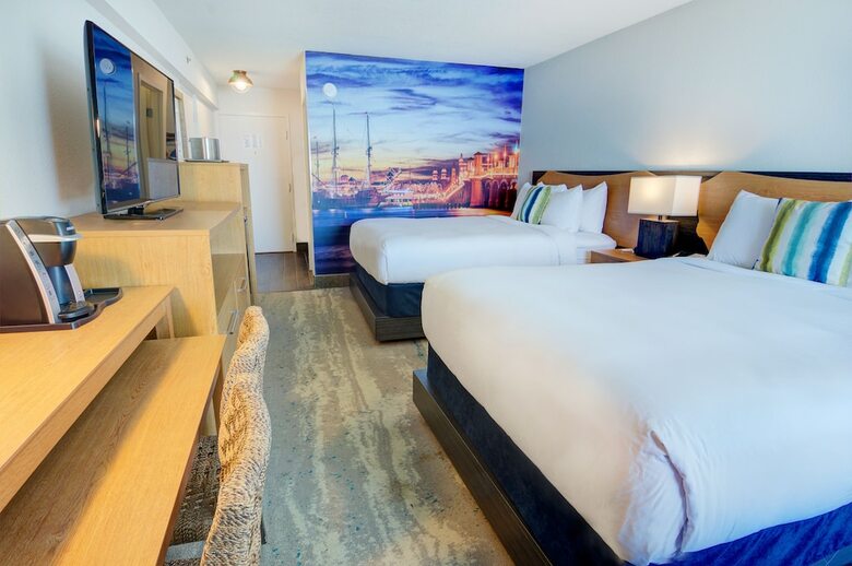 Hotel Guy Harvey Resort On St Augustine Beach