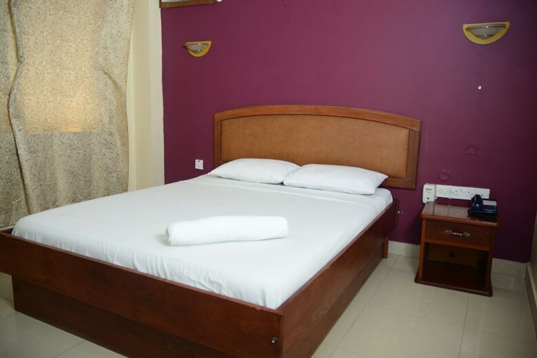 Iris Hotel