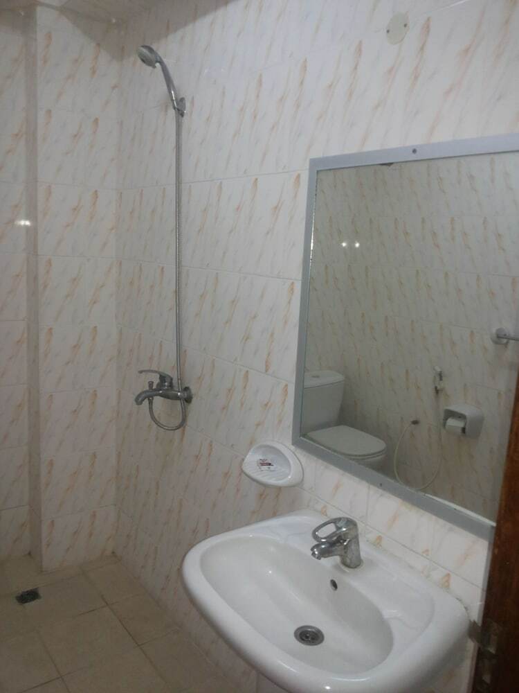 Iris Hotel