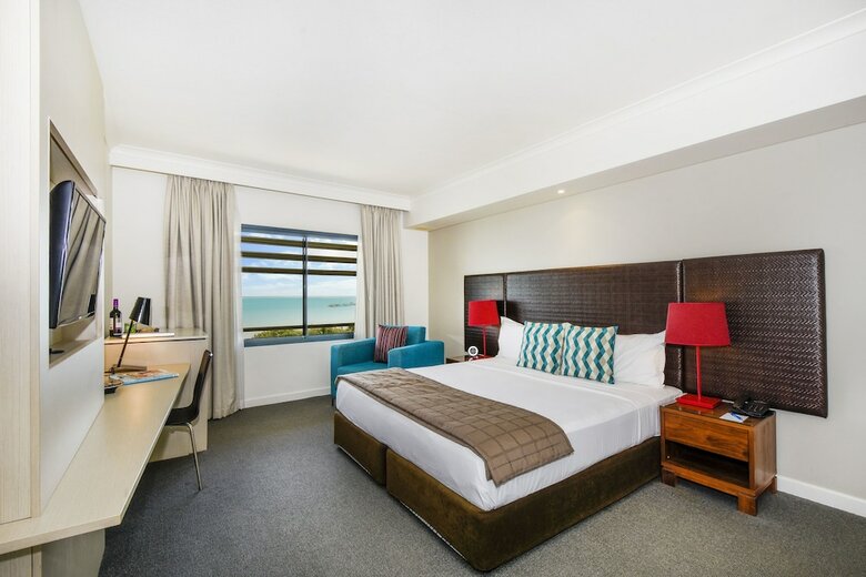 Hotel Mantra On The Esplanade