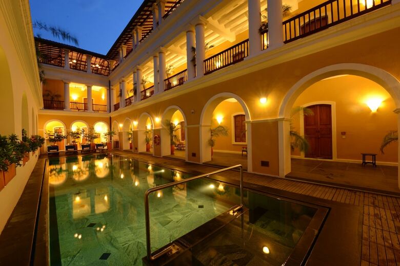 Hotel Palais de Mah�- Cgh Earth