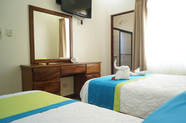 Hotel & Villas Huetares