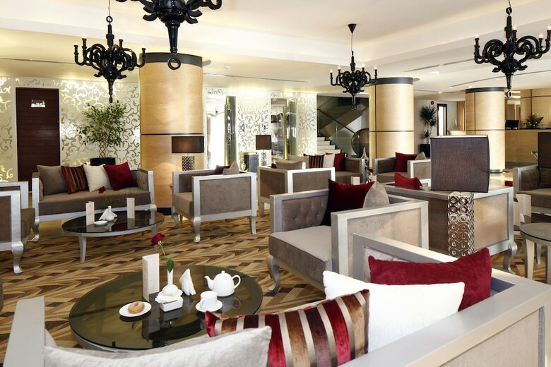 Grand Plaza Hotel