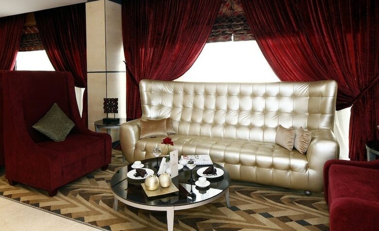 Grand Plaza Hotel
