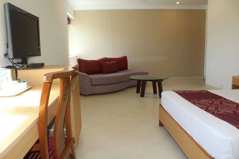 Aparthotel The Lotus - Apartment Hotel, Burkit Road