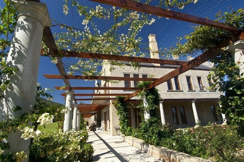Kurland Hotel