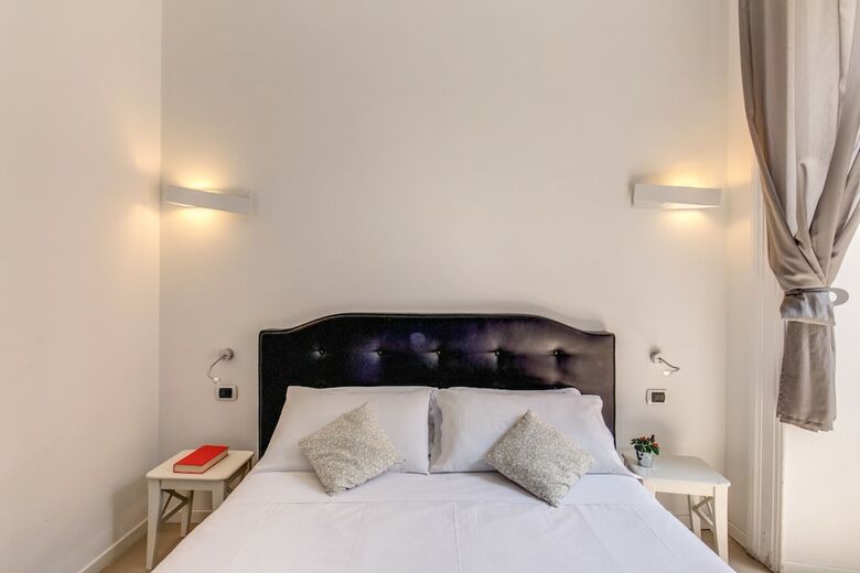 Manin Suites