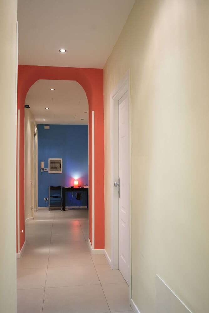 Manin Suites