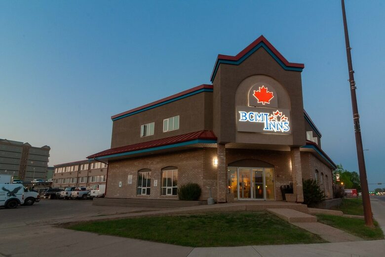 Hotel Bcminns Fort Mcmurray