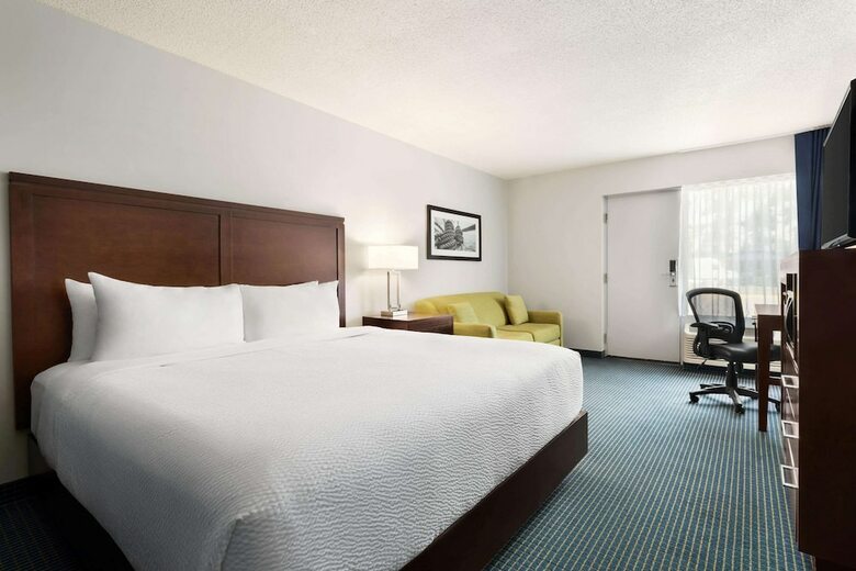 Hotel The Harbourfront Inn