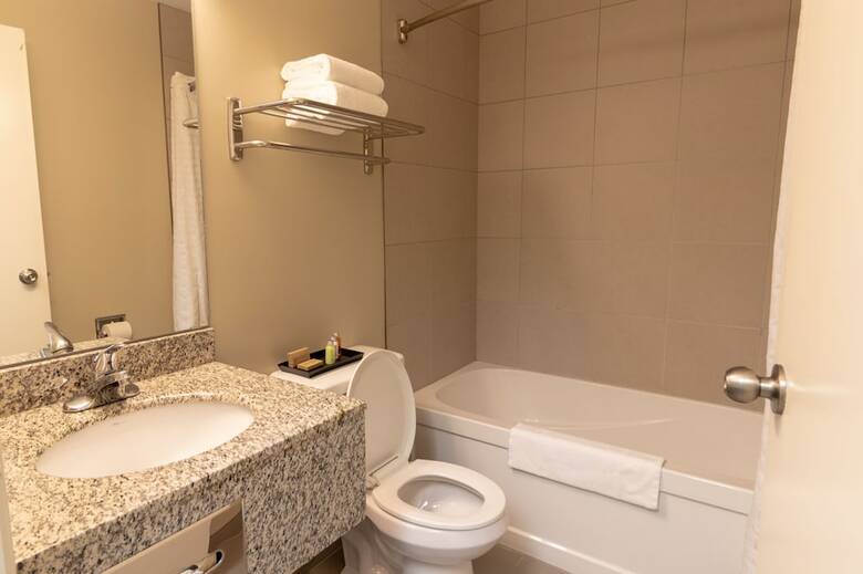 Hotel Bcmi Inn Hinton