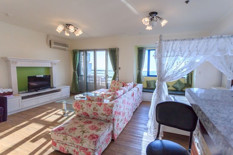 Hotel Travelhome Service Apartment