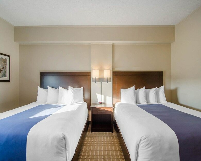Hotel Quality Inn & Suites