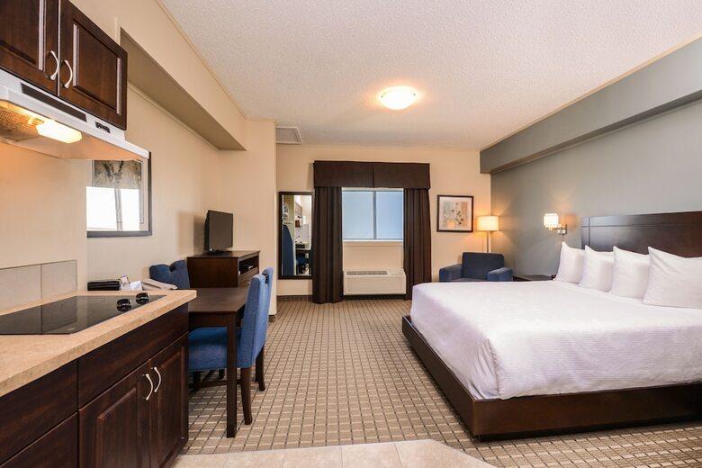 Hotel Quality Inn & Suites