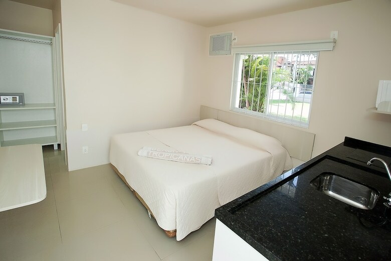 Tropicanas Apart Hotel