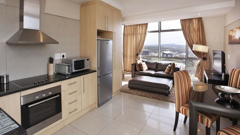 Apartamentos Sandton Executive Suites Hydro Park