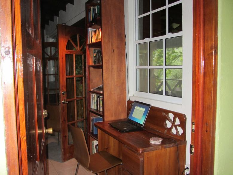 Hotel Hibiscus Valley Inn