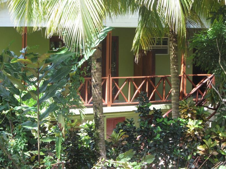 Hotel Hibiscus Valley Inn