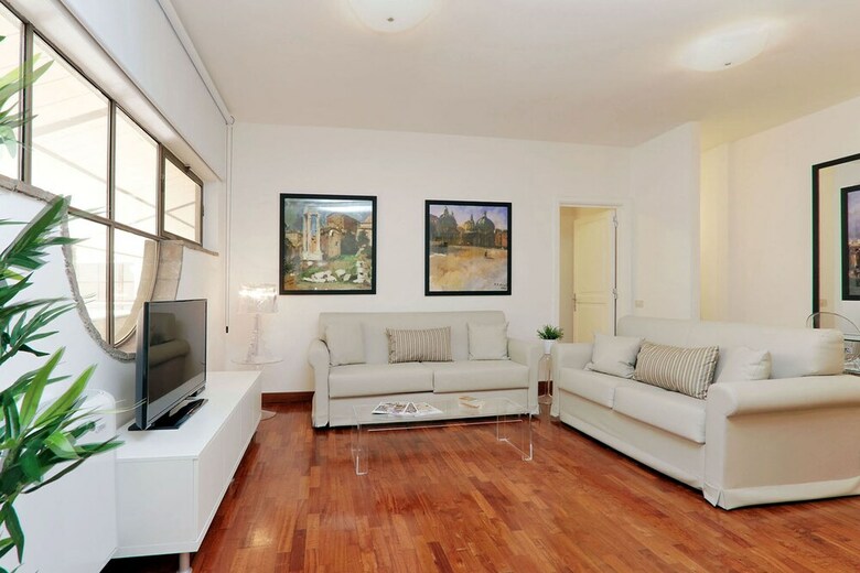 Piazzetta Margutta - My Extra Home
