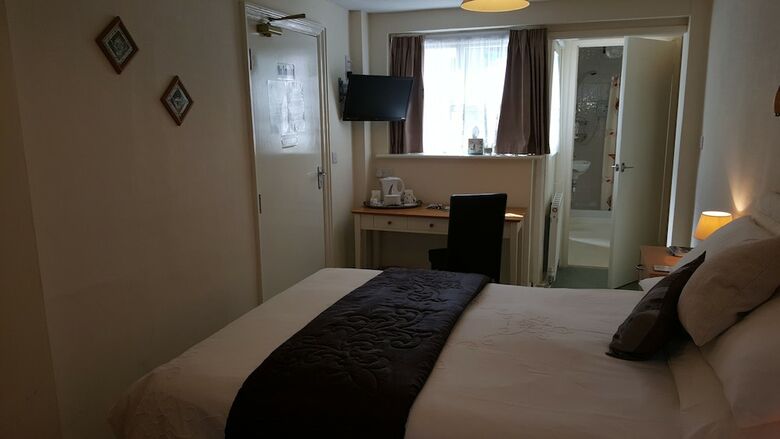 Swiss Cottage Bed And Breakfast