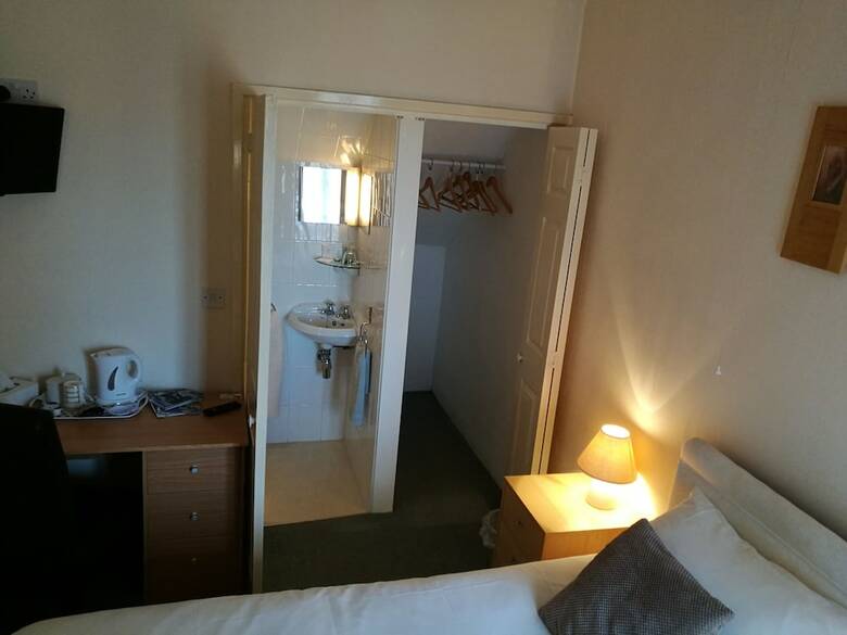Swiss Cottage Bed And Breakfast