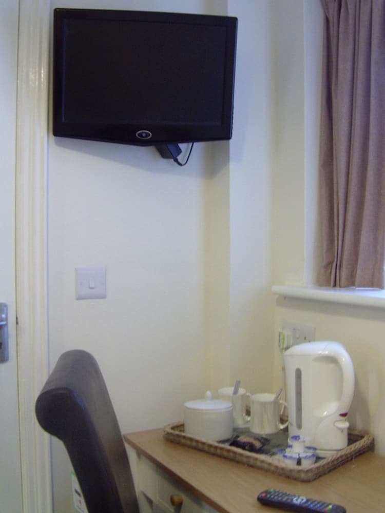 Swiss Cottage Bed And Breakfast