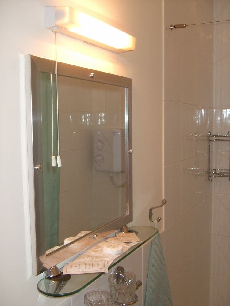 Swiss Cottage Bed And Breakfast