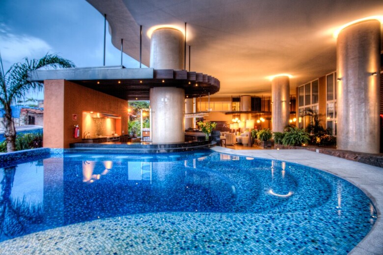 Aparthotel Pinnacle Resorts 180