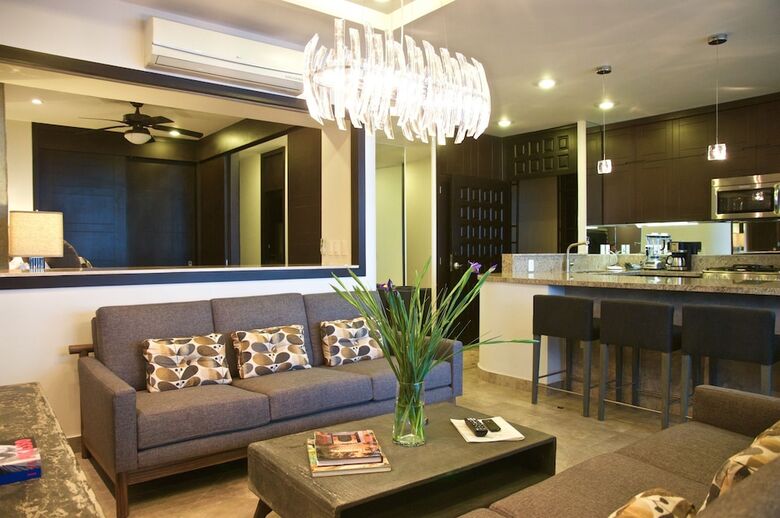 Aparthotel Pinnacle Resorts 180