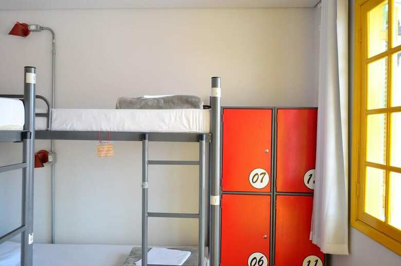 Hostal Caf� Hostel