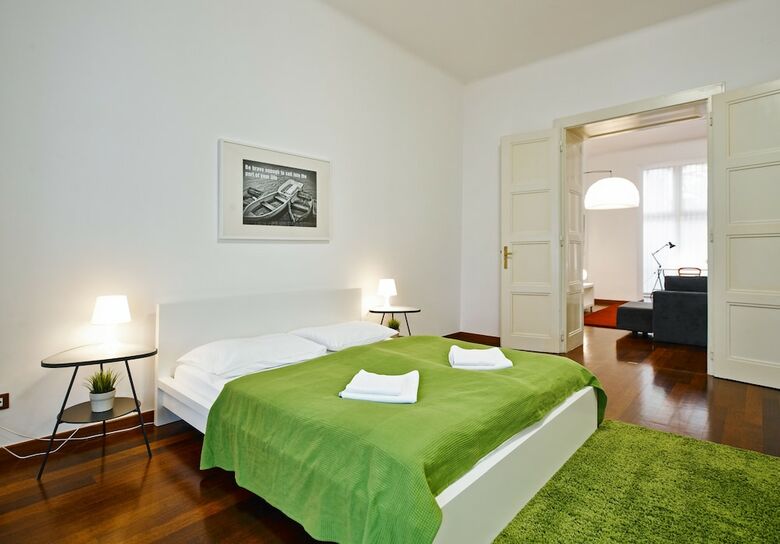 Hotel Central Downtown Apartments By Irundo
