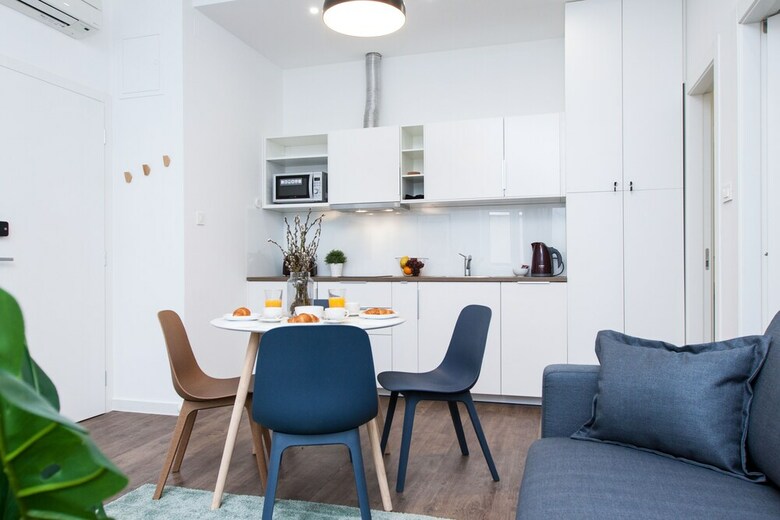 Hotel Central Downtown Apartments By Irundo
