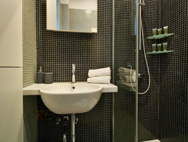 Hotel Central Downtown Apartments By Irundo