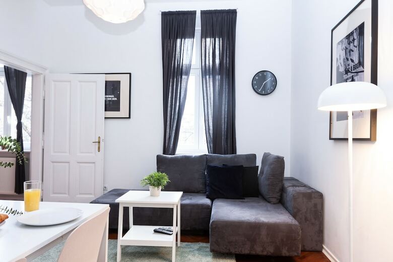 Hotel Central Downtown Apartments By Irundo