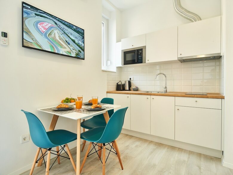 Hotel Central Downtown Apartments By Irundo