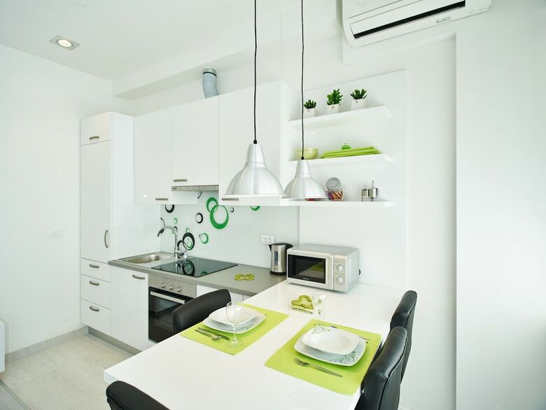 Hotel Central Downtown Apartments By Irundo