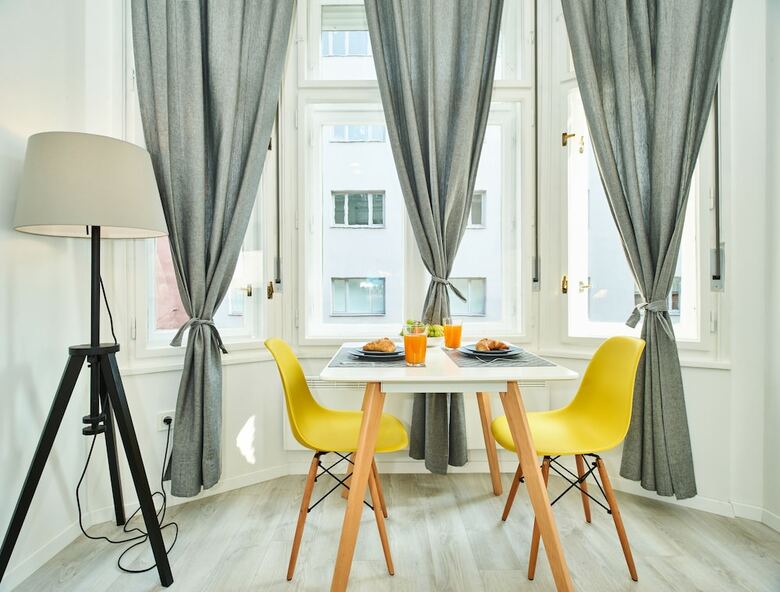 Hotel Central Downtown Apartments By Irundo