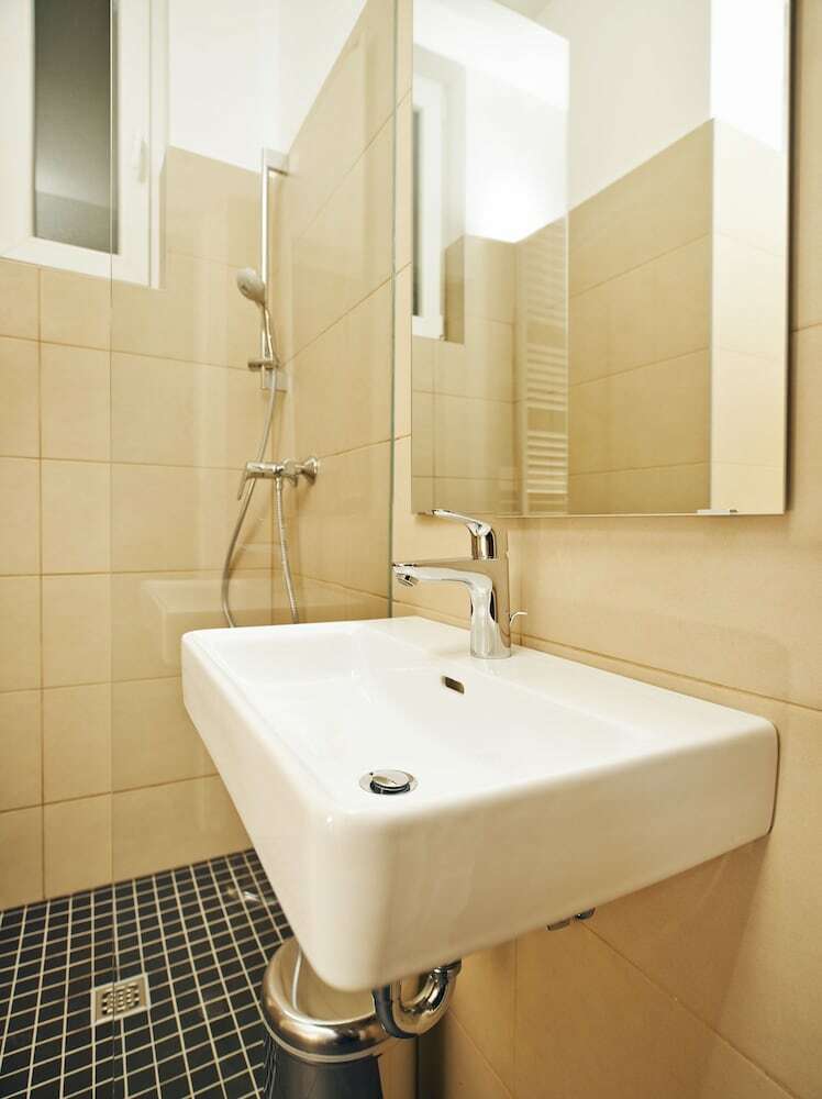 Hotel Central Downtown Apartments By Irundo