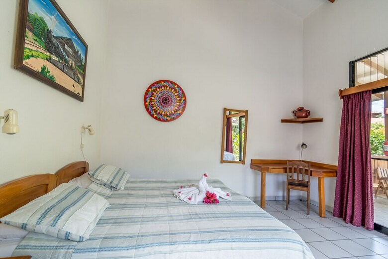 Hotel Colinas Del Sol