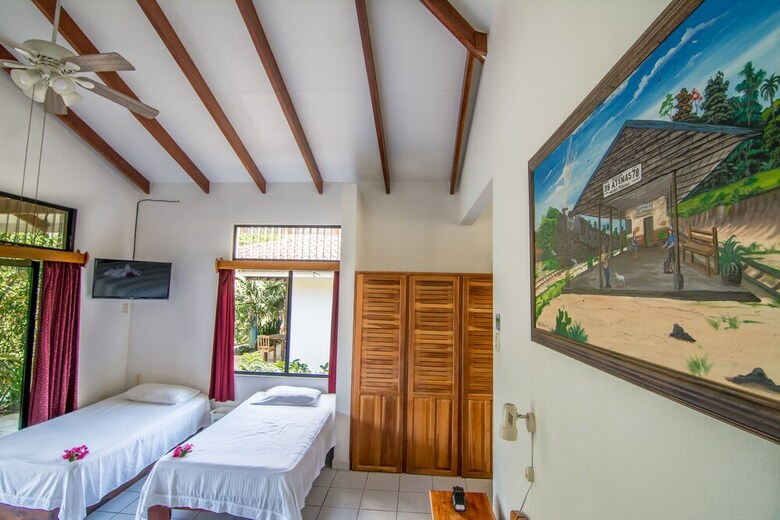 Hotel Colinas Del Sol