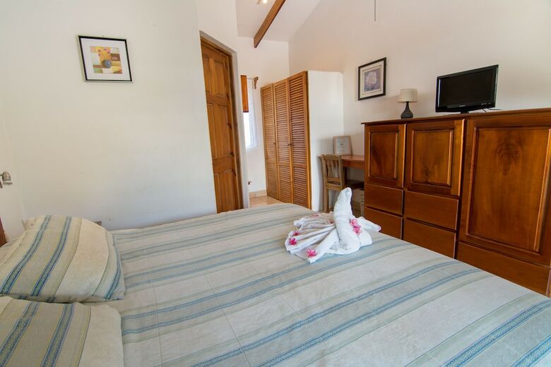 Hotel Colinas Del Sol